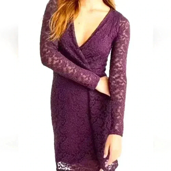 Abercrombie & Fitch Long Sleeve Purple Lace Overlay Dress XS - Picture 1 of 7